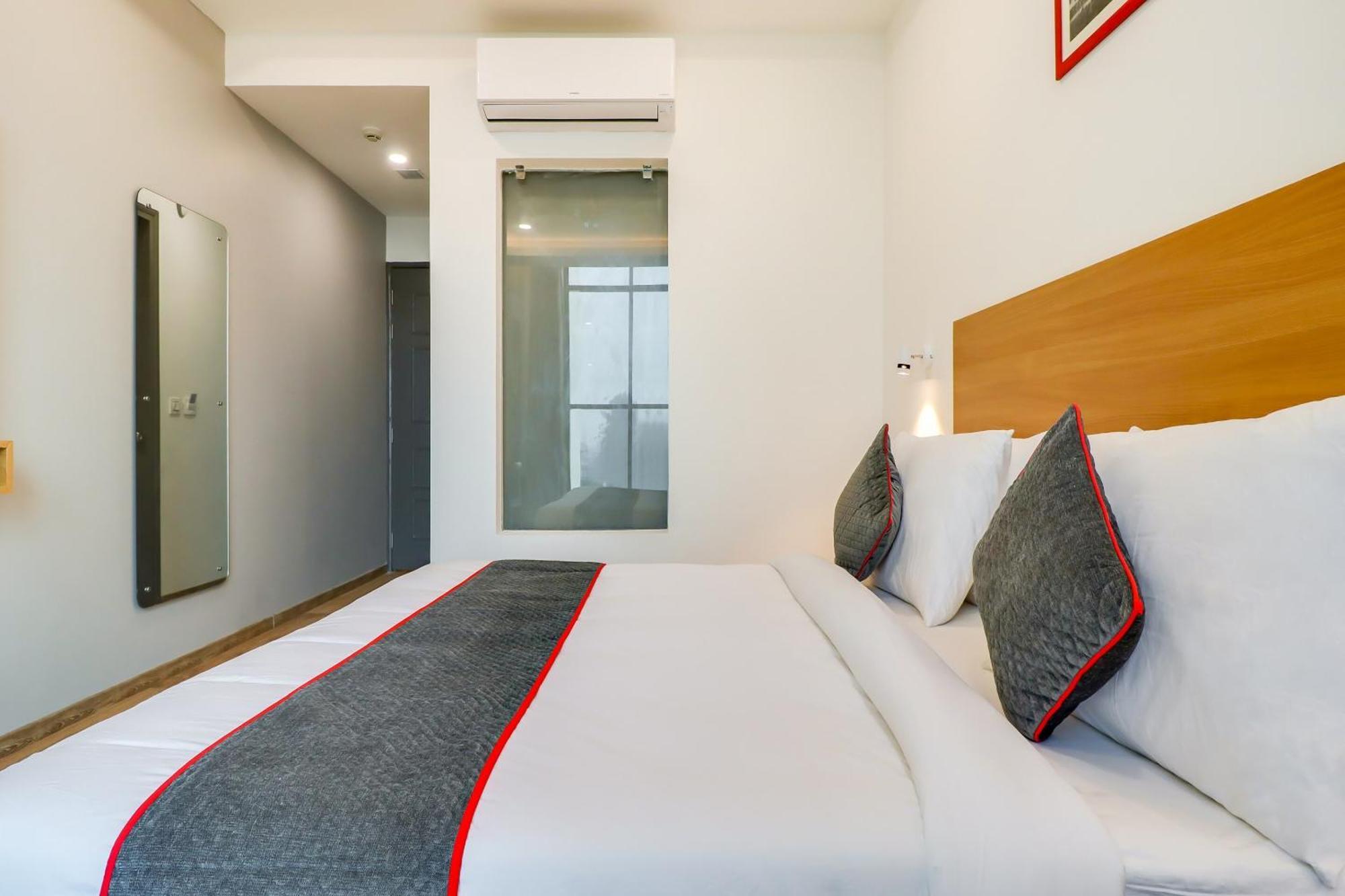 ホテル Super Townhouse Jashn Chinhat エクステリア 写真